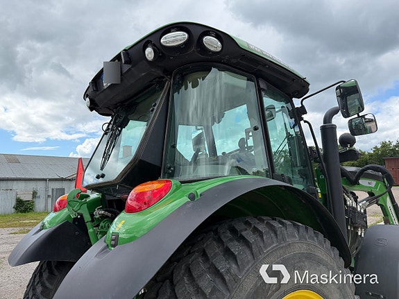 Traktor John Deere 5100R 25 of 27