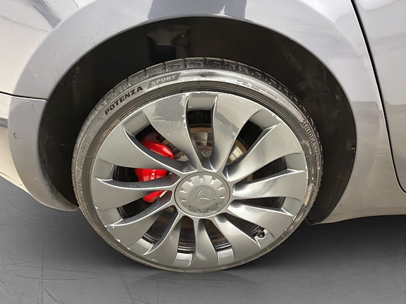Tesla Model 3 29 of 30