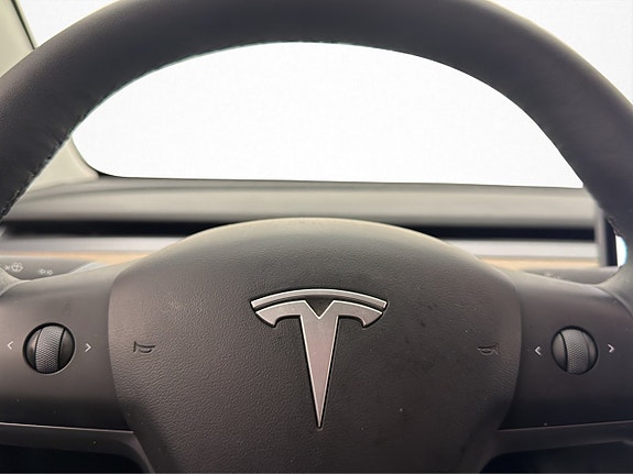 Tesla Model 3 25 of 30