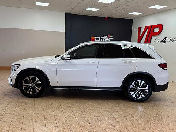 Mercedes-Benz GLC200 d 4 of 5