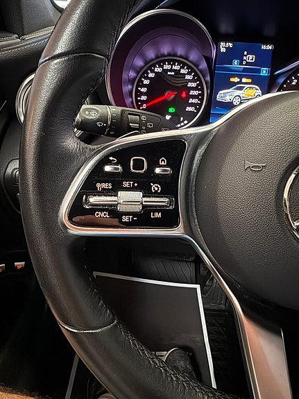 Mercedes-Benz GLC200 d 22 of 25
