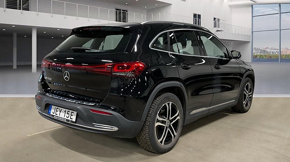 Mercedes-Benz EQA250 4 of 5
