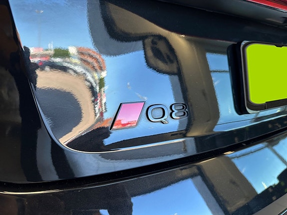 Audi Q8 9 of 26