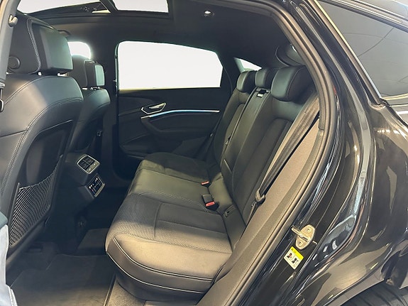 Audi Q8 15 of 26