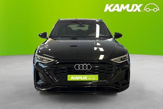 Audi Q8 6 of 26