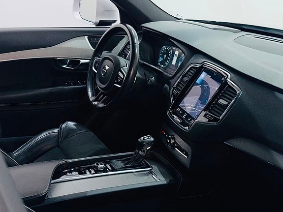 Volvo XC90 5 of 5