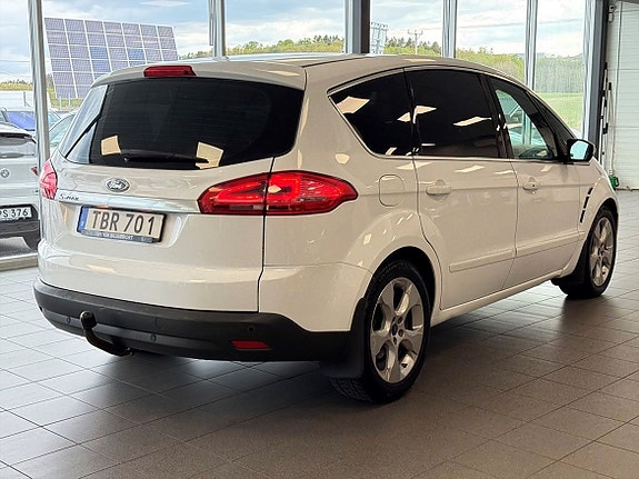 Ford S-MAX 3 of 5