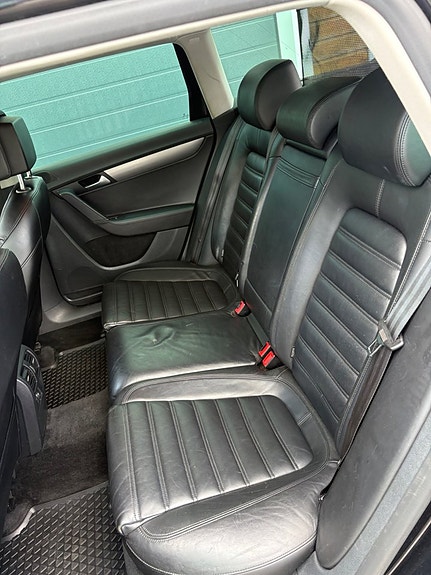 Volkswagen Passat 8 of 10
