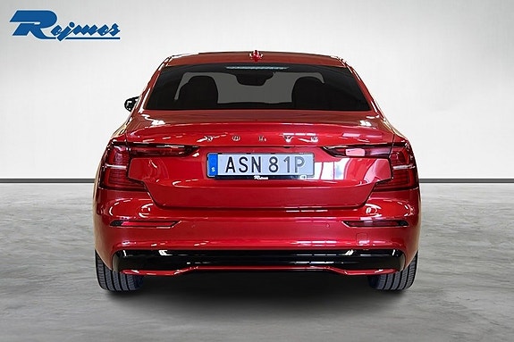 Volvo S60 3 of 5