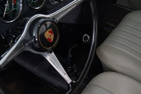 Porsche 356 B 18 of 23