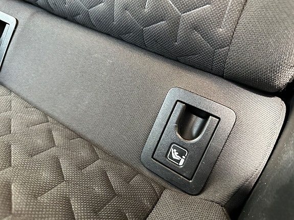 Toyota Corolla 18 of 26