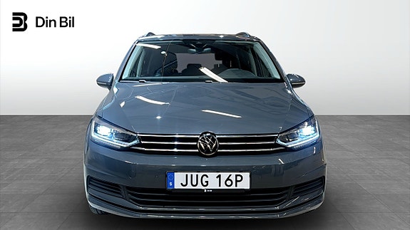 Volkswagen Touran 4 of 5