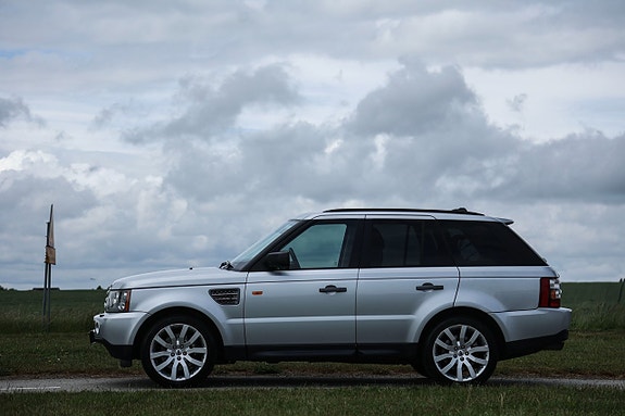 Land Rover Range Rover Sport 10 of 23