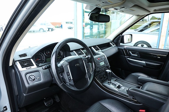 Land Rover Range Rover Sport 15 of 23