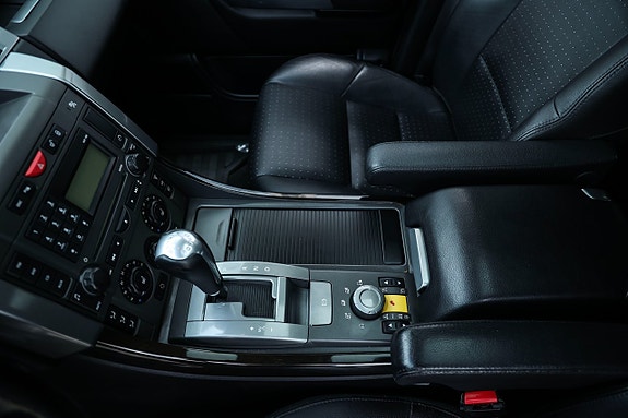 Land Rover Range Rover Sport 21 of 23