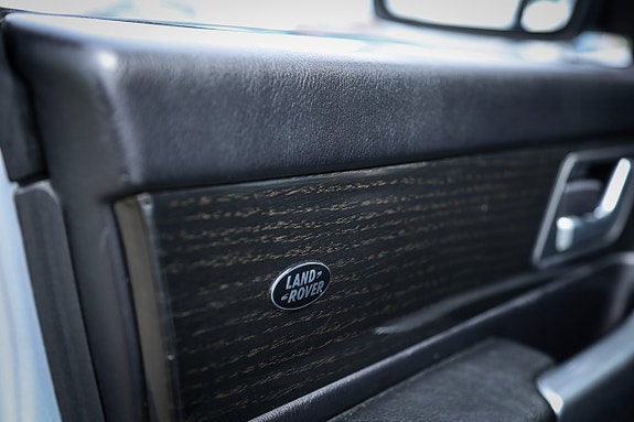 Land Rover Range Rover Sport 23 of 23