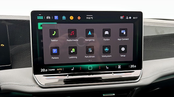 Volkswagen Passat 15 of 19