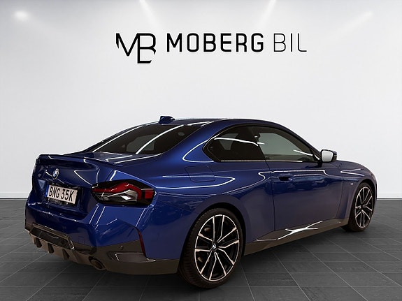 BMW 220i 5 of 5
