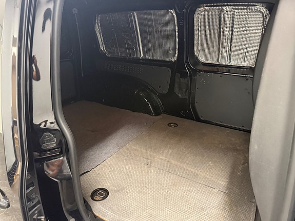 Volkswagen Caddy Maxi 7 of 14