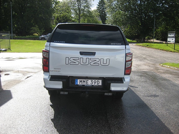 Isuzu D-max 4 of 5