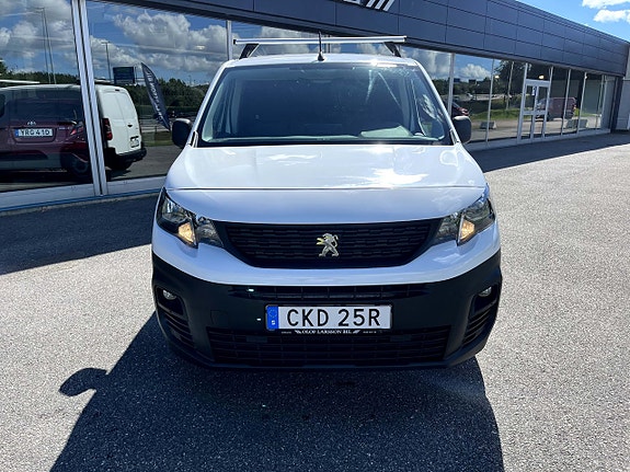 Peugeot Partner 3 of 5