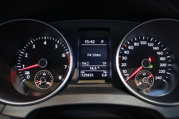 Volkswagen Golf VI 16 of 30