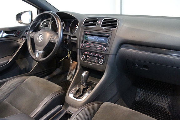 Volkswagen Golf VI 14 of 30