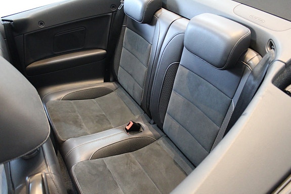 Volkswagen Golf VI 12 of 30