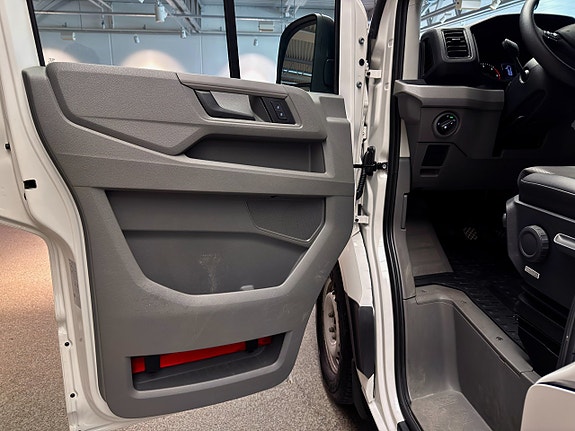 Volkswagen Crafter 35 13 of 27