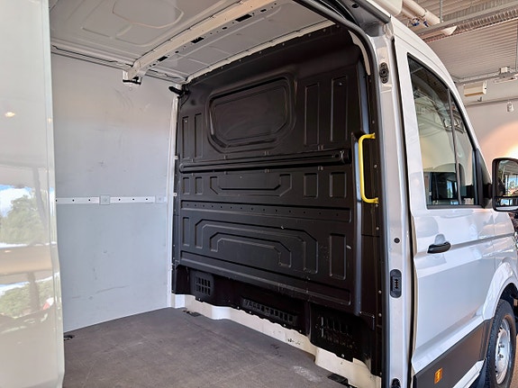 Volkswagen Crafter 35 11 of 27