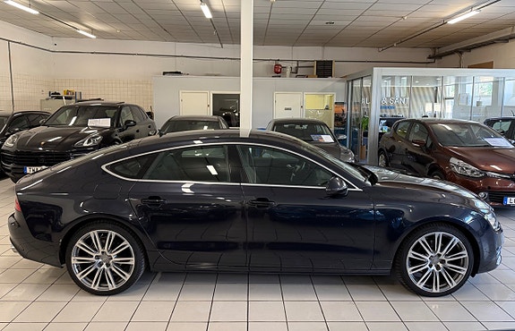 Audi A7 2 of 5