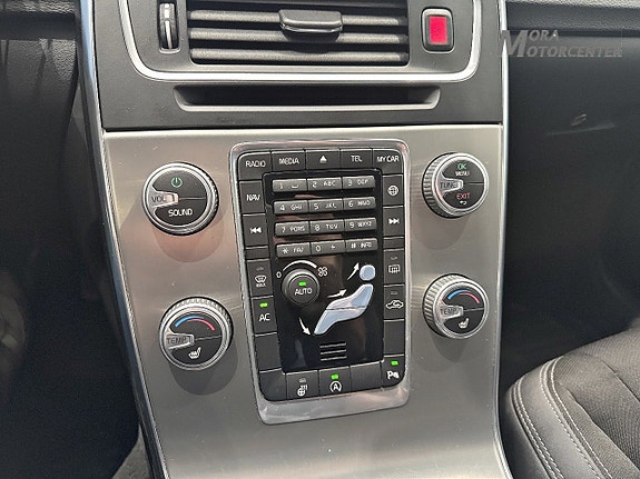 Volvo V60 13 of 14