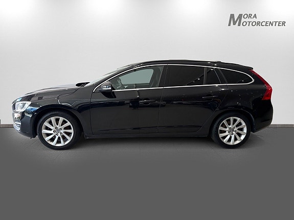 Volvo V60 4 of 5