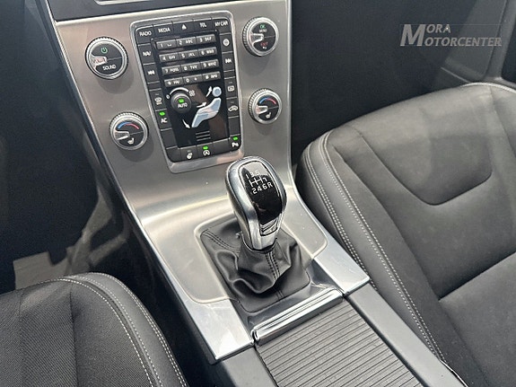 Volvo V60 12 of 14