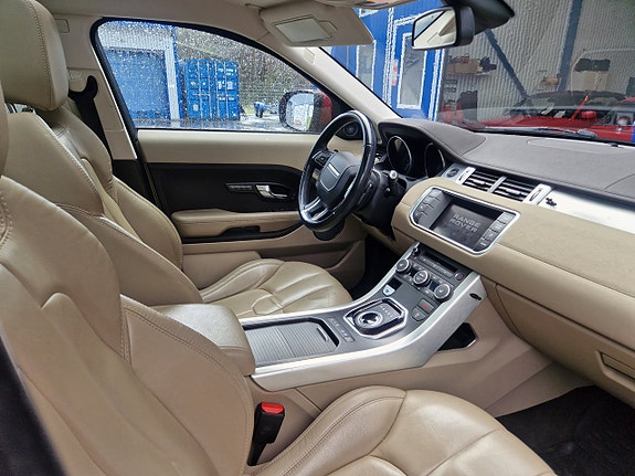 Land Rover Range Rover Evoque 11 of 14