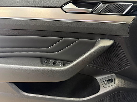 Volkswagen Passat Alltrack 27 of 27