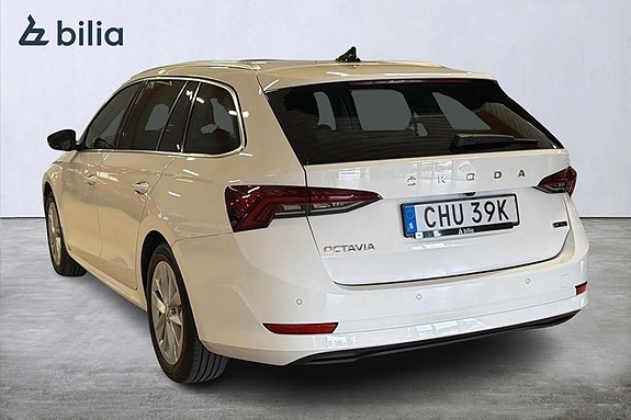 Skoda Octavia 3 of 5