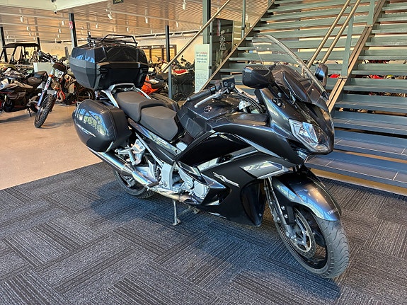 Yamaha Fjr1300 A 1.3 2 of 6