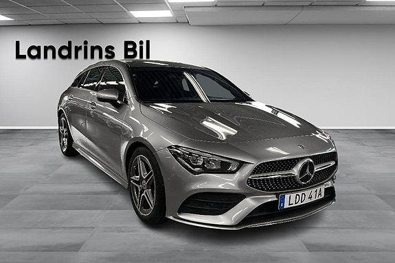 Mercedes-Benz CLA200 3 of 5