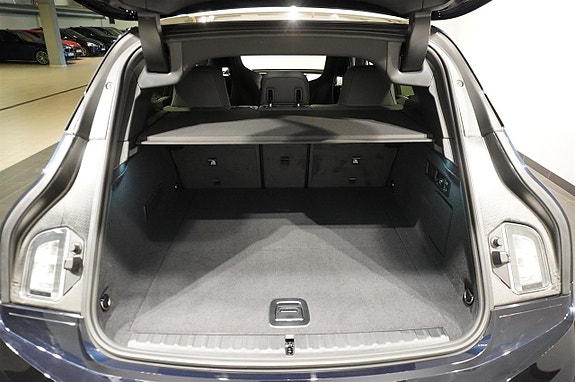 BMW iX 6 of 18