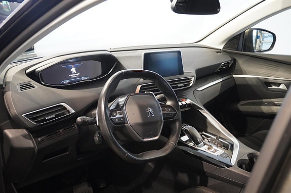 Peugeot 3008 2 of 5