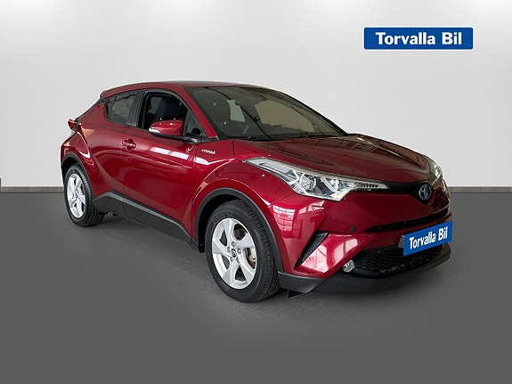 Toyota C-HR 3 of 14