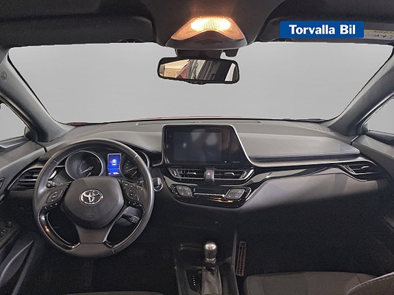 Toyota C-HR 7 of 14