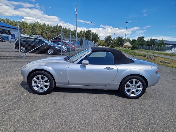 Mazda MX-5 6 of 14