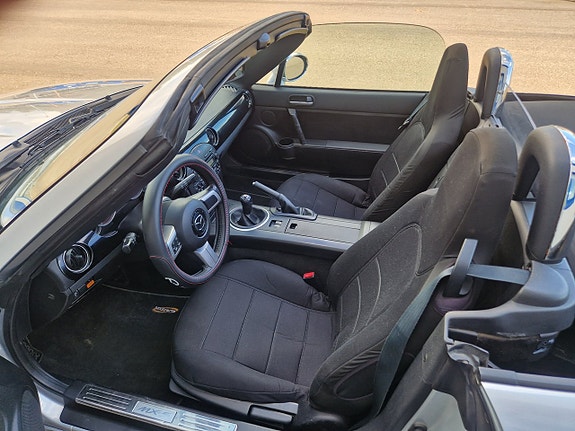 Mazda MX-5 10 of 14