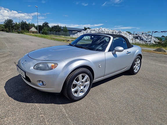Mazda MX-5 3 of 14