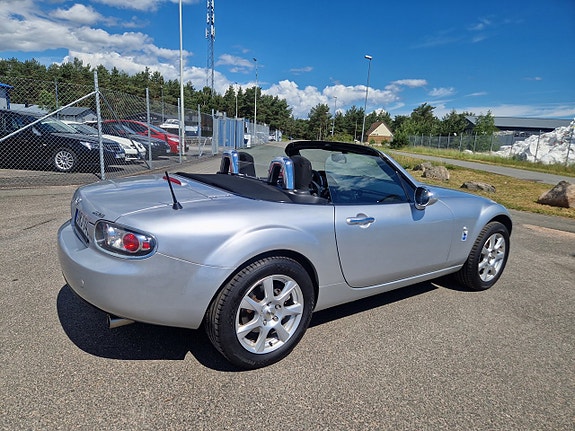 Mazda MX-5 5 of 14