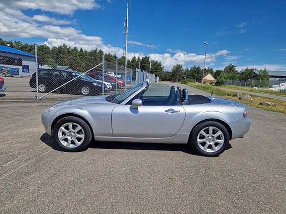 Mazda MX-5 4 of 14