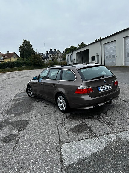 BMW 530i 3 of 3