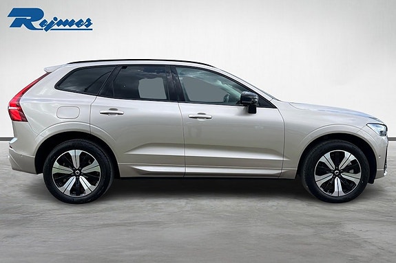 Volvo XC60 8 of 21
